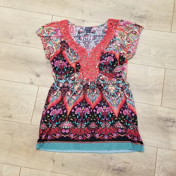 Covington Embellished Top Red Mosaic {Small} - Picture 1 of 10